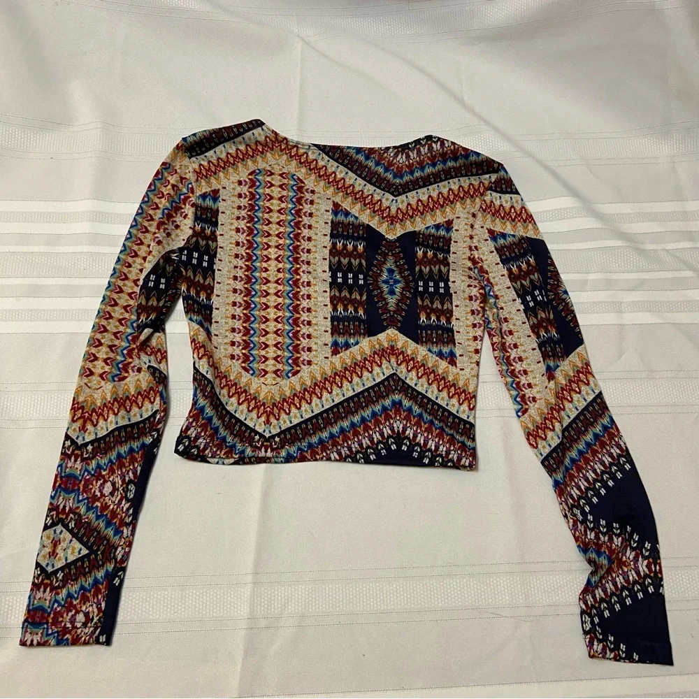Women’s Multicolored Long sleeve stretch crop top size S